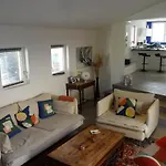 Lou Tiboulen Townhouse 100 M From The Port Villa