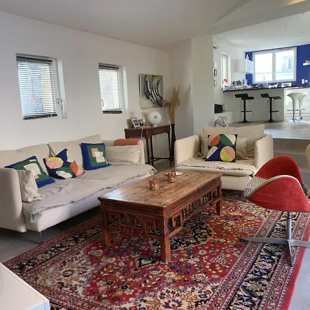 Villa Lou Tiboulen Townhouse 100 M From The Port *