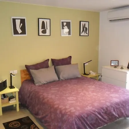 Lou Tiboulen Townhouse 100 M From The Port Villa *