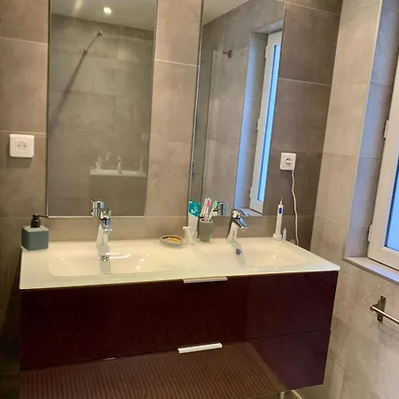 Villa Lou Tiboulen Townhouse 100 M From The Port *