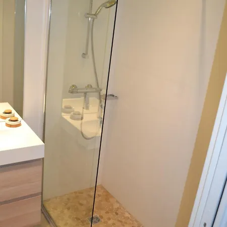Lou Tiboulen Townhouse 100 M From The Port Villa *
